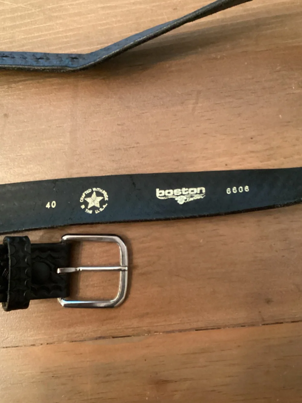BOSTON LEATHER SIZE 40 #6606 1.5